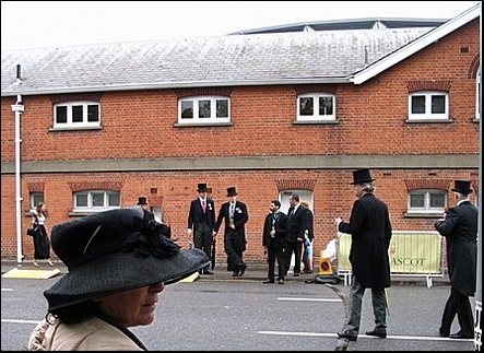 Gentlemen in top hats